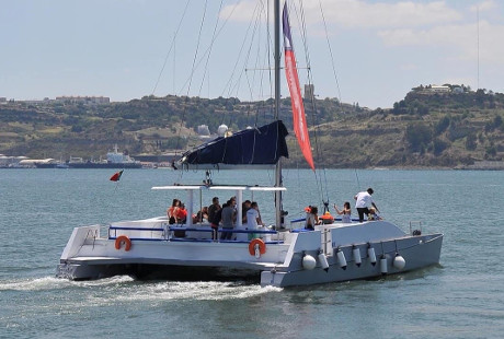 Catamaran Rent in Lisbon