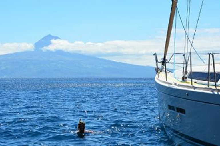 770x513_boat_charter_azores_15