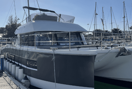 Motor Catamaran Yacht Lisbon