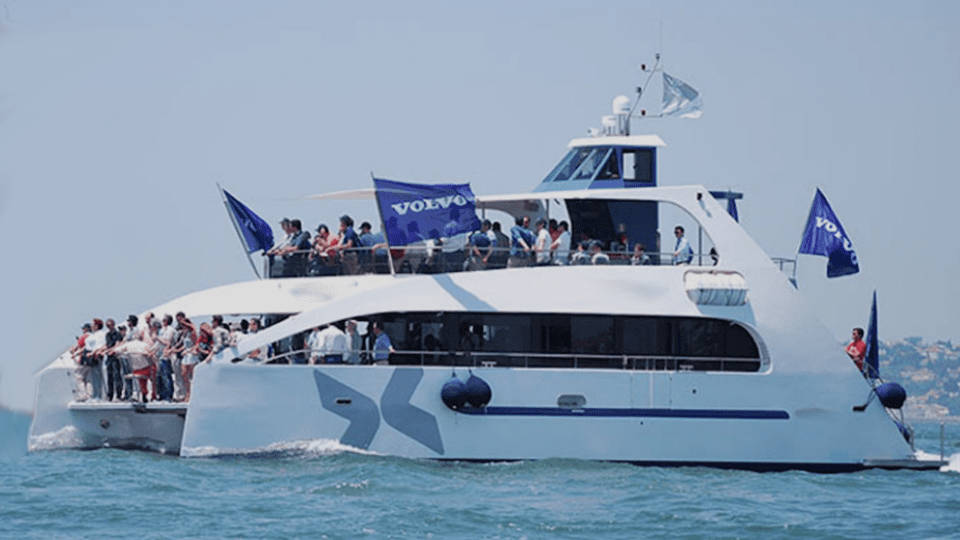 Big group boat party in Lisbon