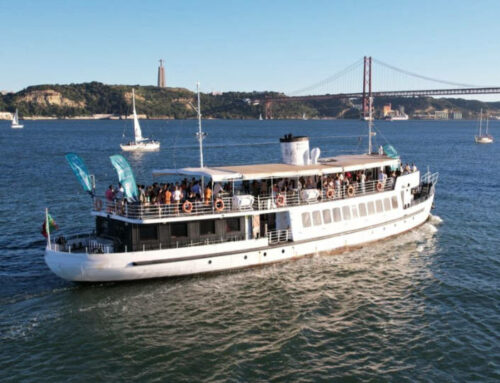 What is the best boat for a large wedding reception or gala dinner in Lisbon ?